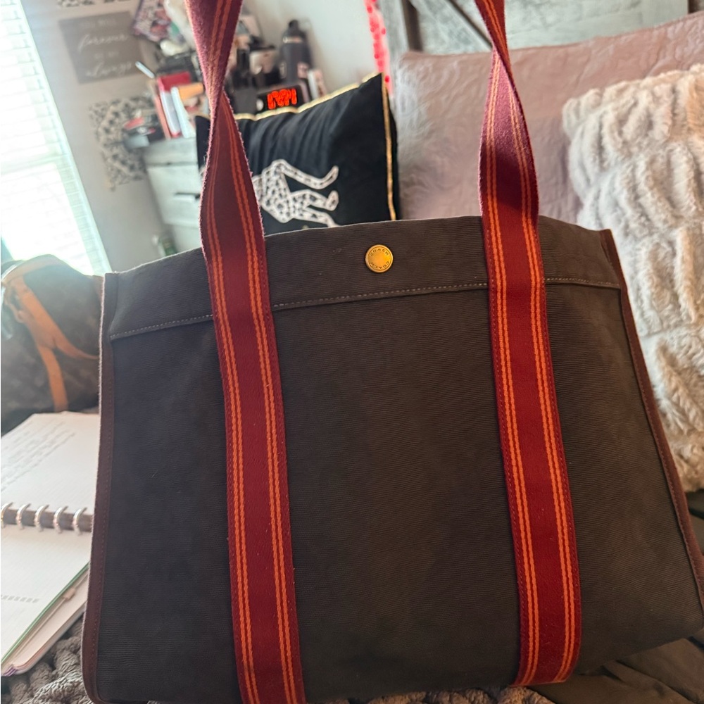 Coach Signature Canvas Spin Tote 42 - Picture 7 of 15